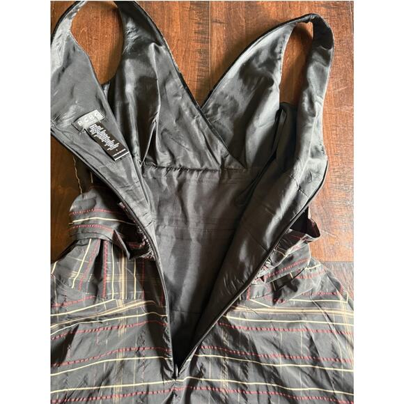 Womens BCBG Paris Size 6, Pre Owned Velvet & Plaid Taffeta Wrap Dress - Picture 7 of 8